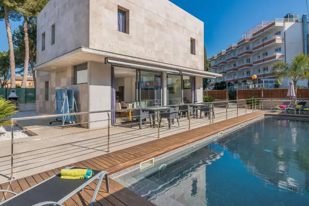 Piscina de Casa o xalet en venda en Muro amb Aire condicionat, Jardí privat i Terrassa