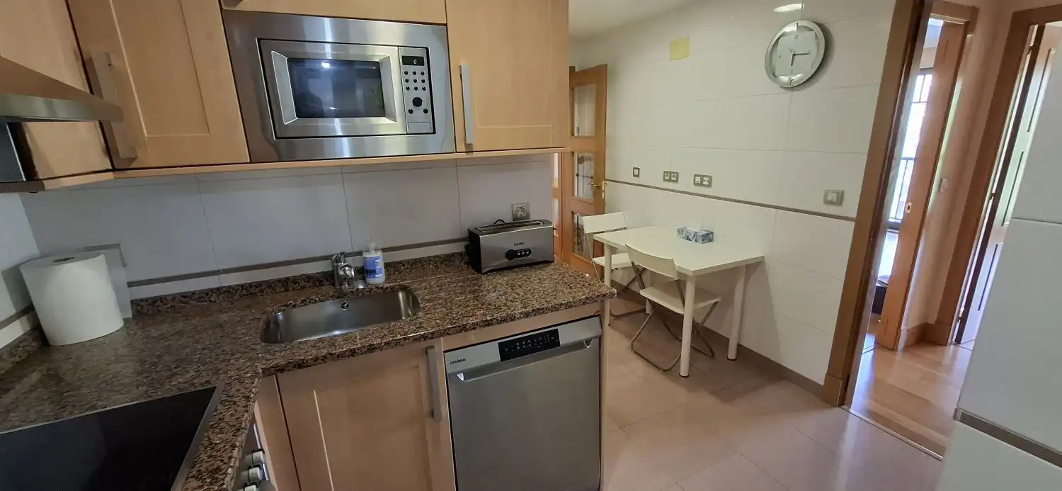 Cocina de Piso en venta en A Coruña Capital  con Calefacción y Trastero