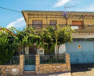 Vista exterior de Casa o xalet en venda en San Martín de Trevejo amb Terrassa i Balcó