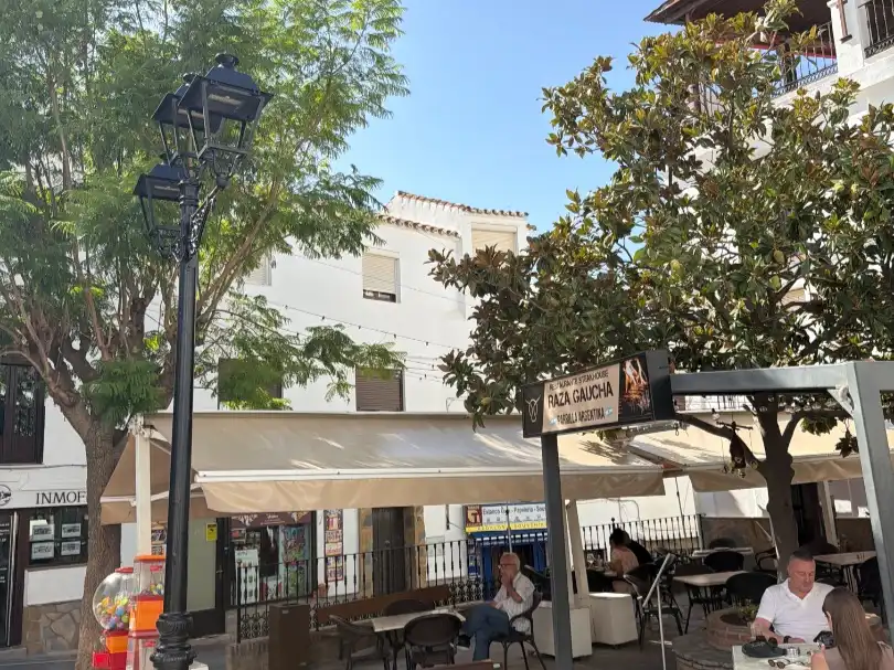 Vista exterior de Casa o xalet en venda en Casares amb Terrassa i Balcó