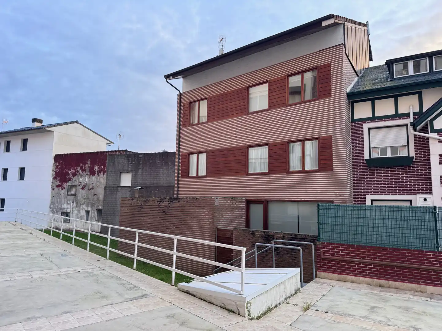 Vista exterior de Piso en venta en Santoña