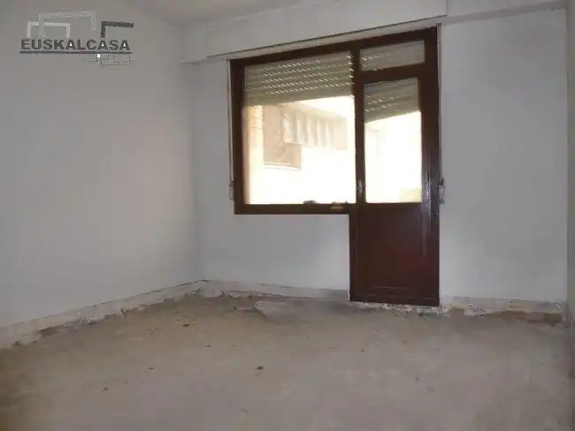 Bedroom of Flat for sale in Basurtu - Zorrotza