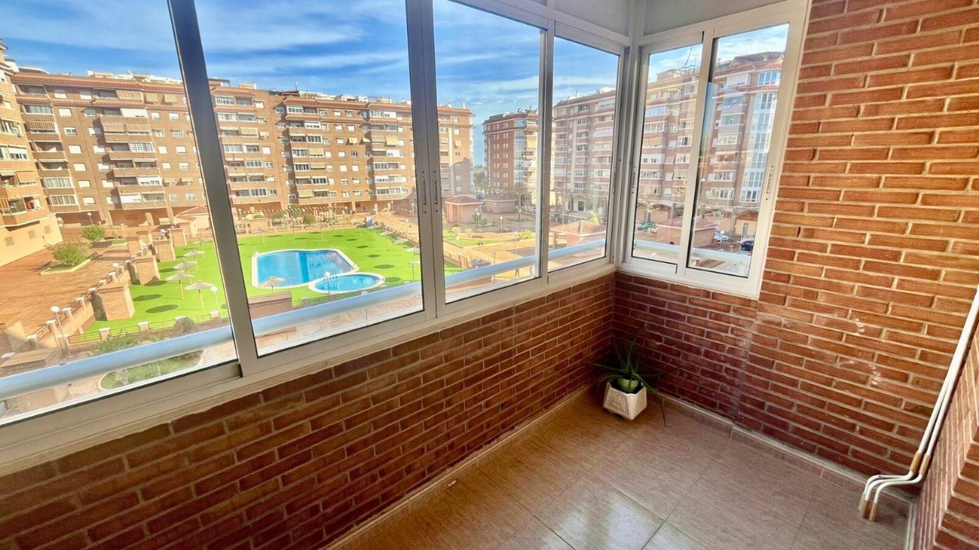 Flat for sale in Avenida L'Almassera, Parque Lo Torrent