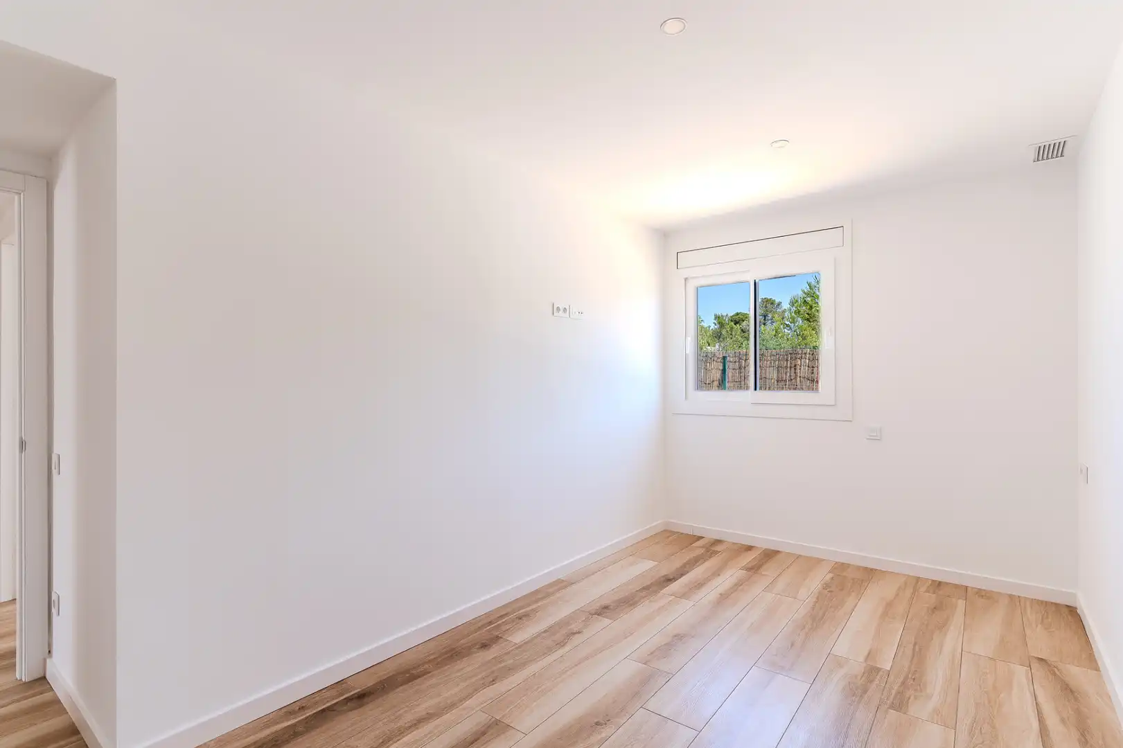 Schlafzimmer von Haus oder Chalet zum Verkauf in L'Ametlla de Mar  mit Klimaanlage, Heizung und Privatgarten