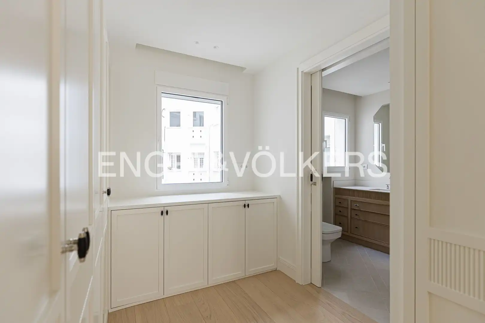 Bedroom of Flat for rent in Madrid  with Air Conditioner, Heating and Terrace