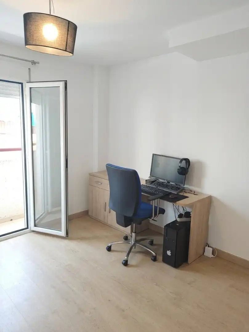 Dúplex en venta en Alicante / Alacant con Aire acondicionado, Calefacción y Jardín privado