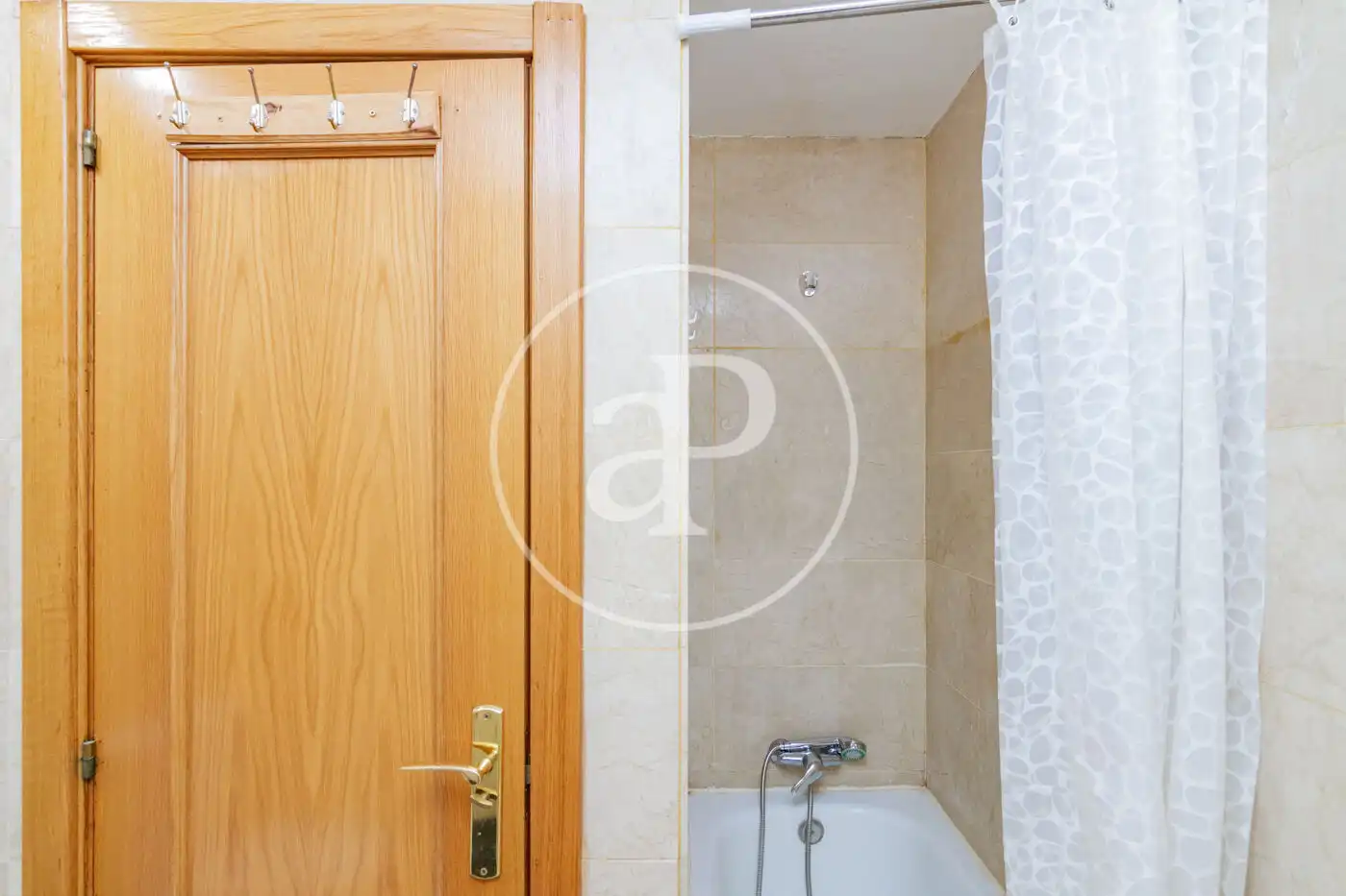 Badezimmer von Wohnung zum Verkauf in Madrid mit Heizung und Gemeinschaftspool