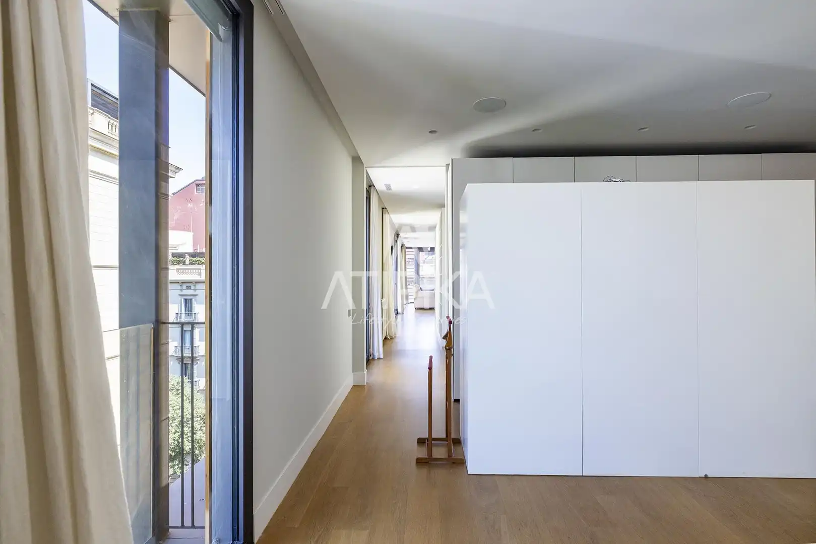 Dachboden zur Miete in Barcelona mit Klimaanlage, Terrasse und Ofen