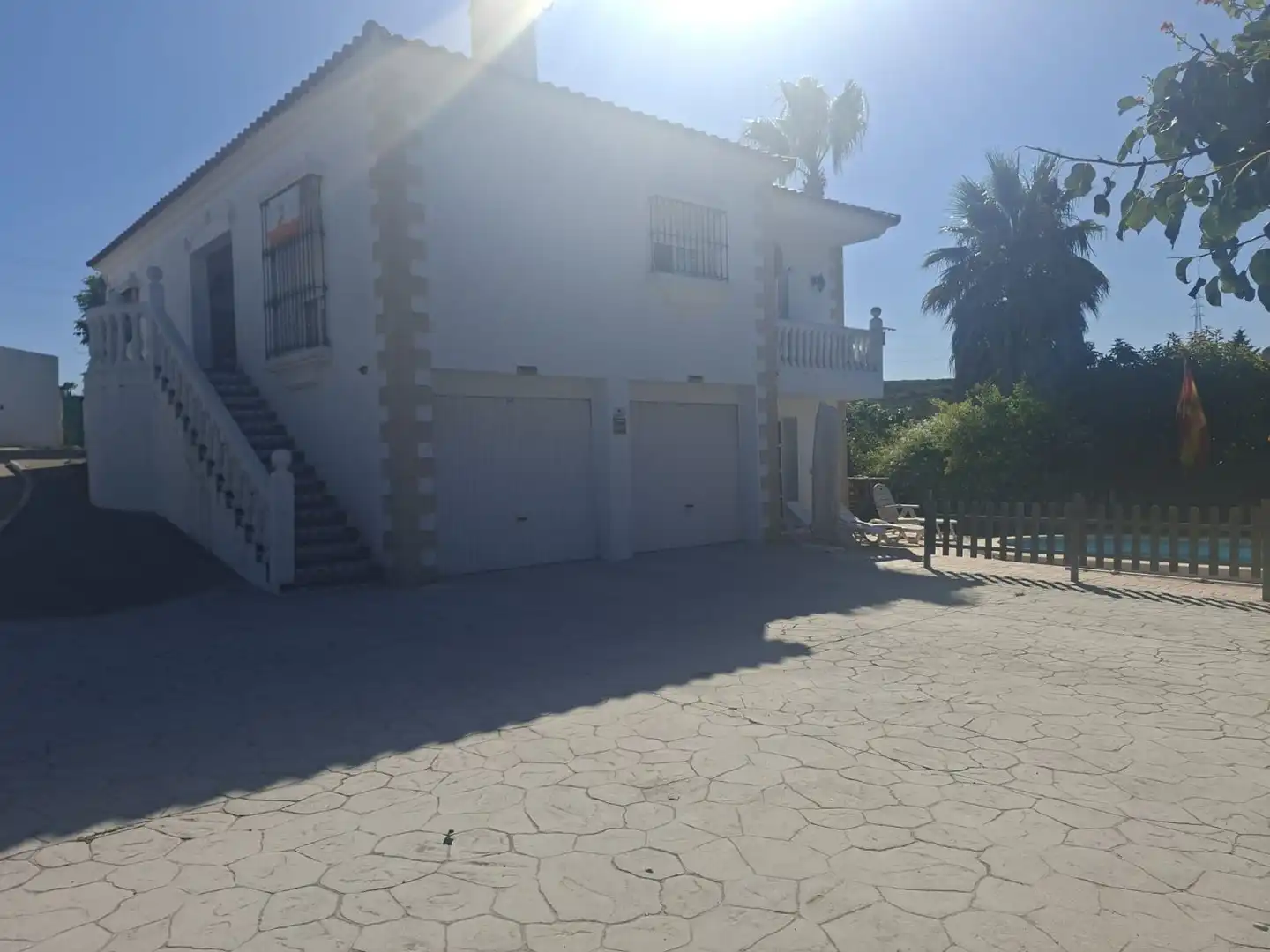 Vista exterior de Casa o xalet en venda en San Roque amb Aire condicionat, Calefacció i Jardí privat
