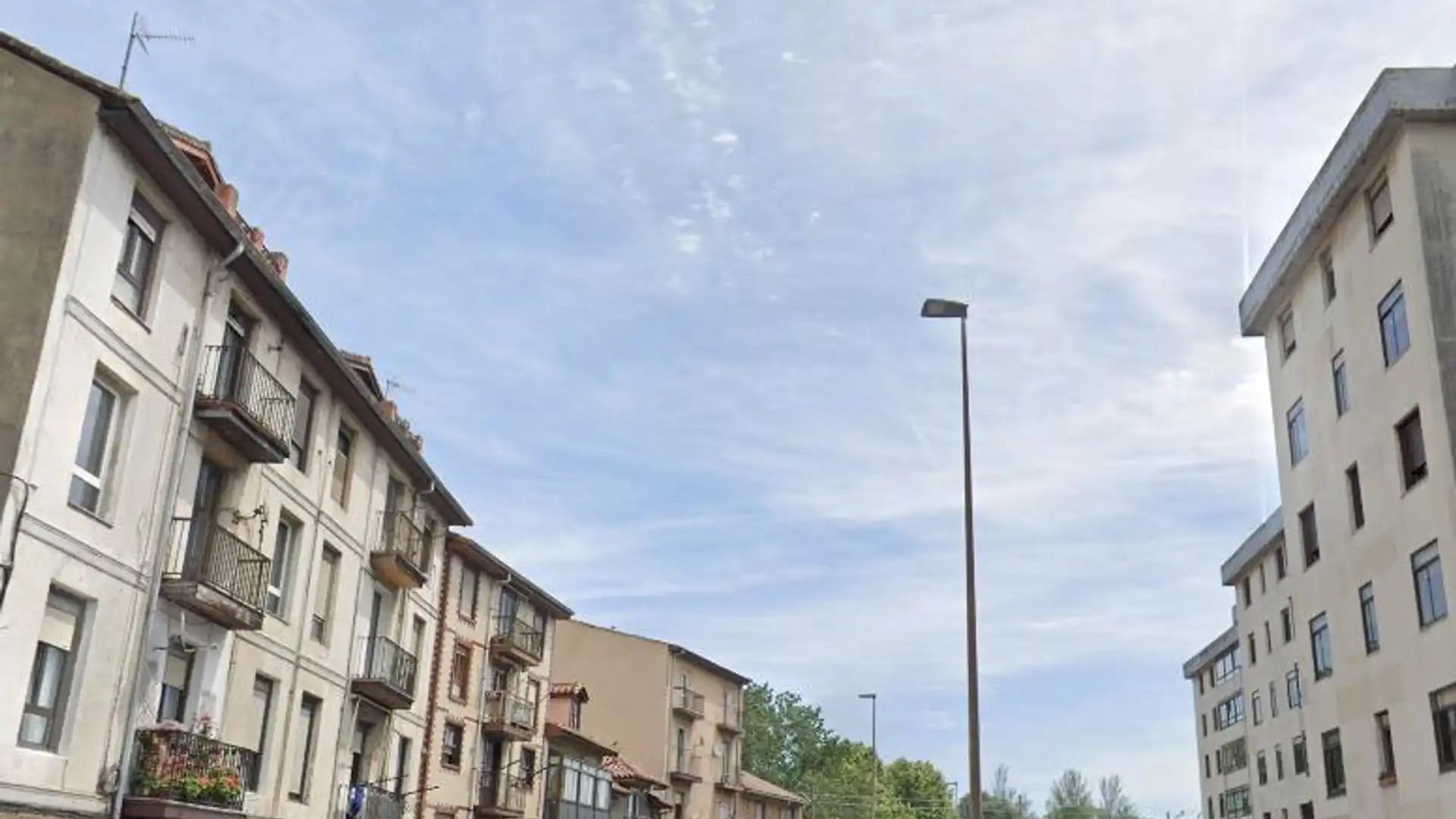 Außenansicht von Wohnung zum Verkauf in Santander mit Balkon