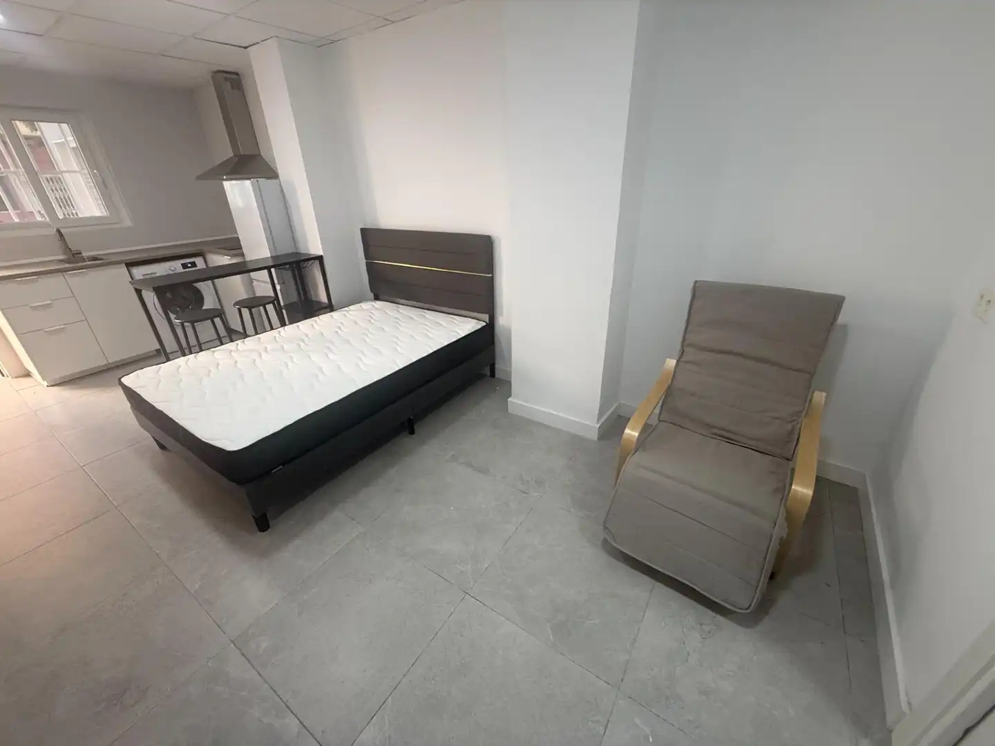 Schlafzimmer von Wohnung zur Miete in Almería mit Klimaanlage