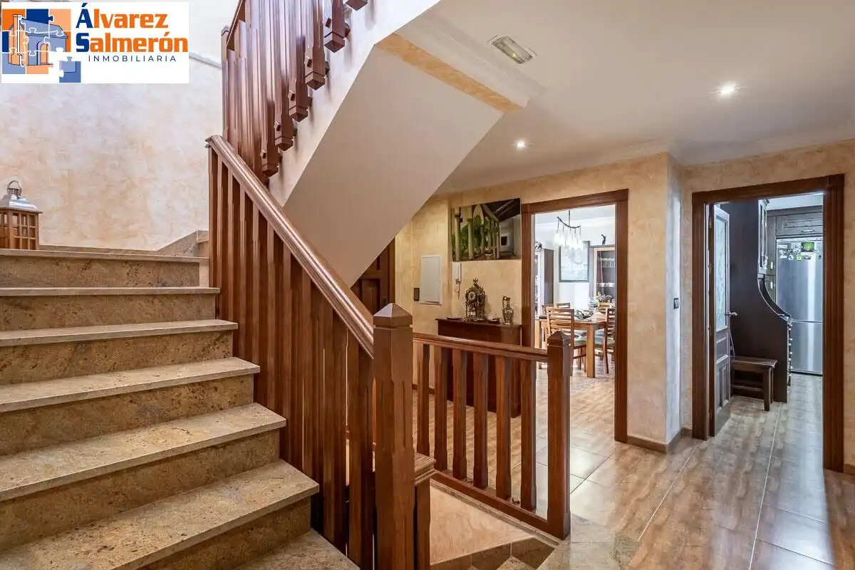 Houses for sale in Albolote  with Air Conditioner, Heating and Private garden