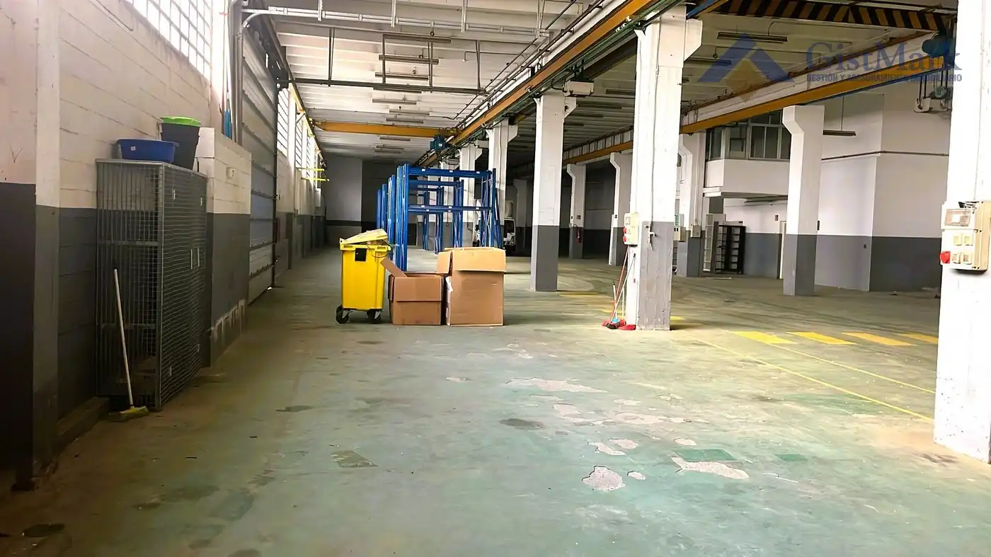Nave industrial de alquiler en Vigo 