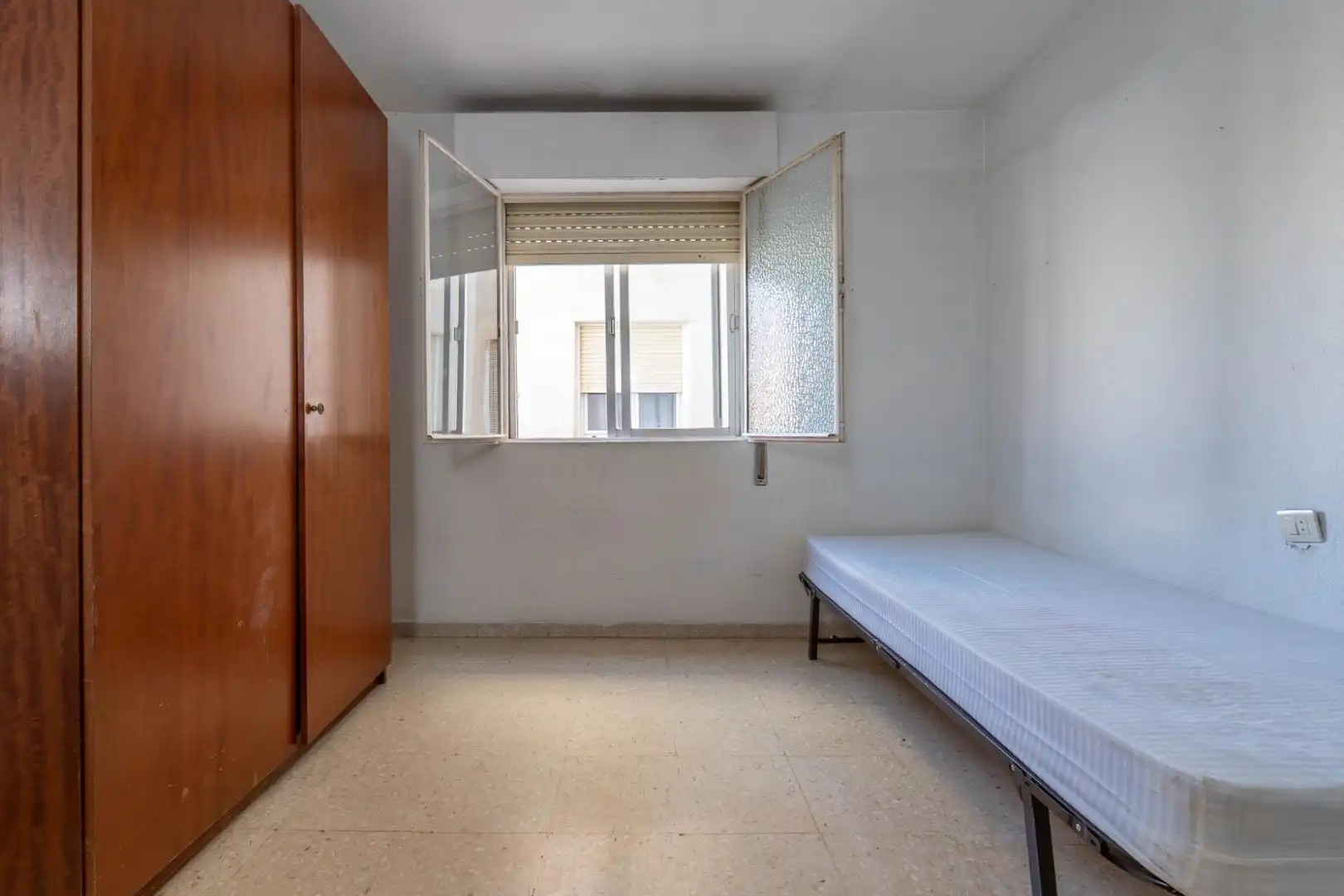 Habitación de Piso en venta en Atarfe con Balcón