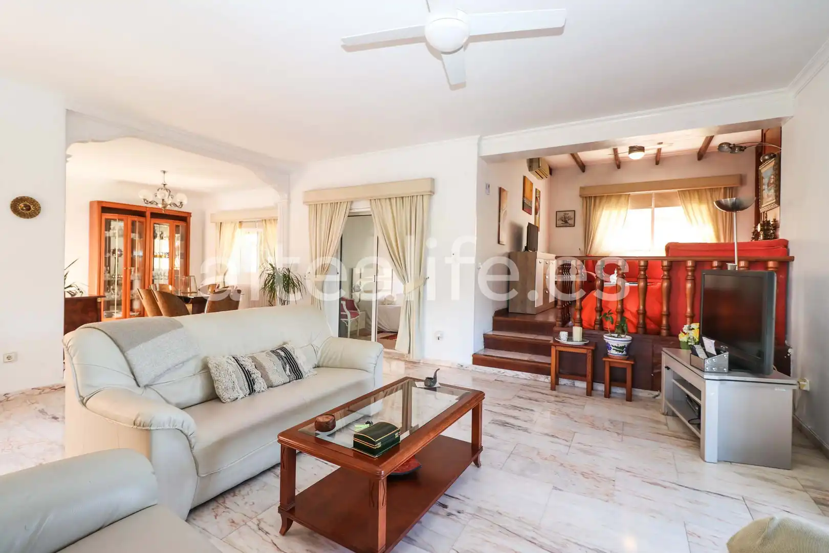 Living room of Houses for sale in L'Alfàs del Pi  with Air Conditioner, Heating and Private garden