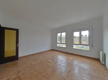 Flat for sale in C/ María Aurèlia Capmany