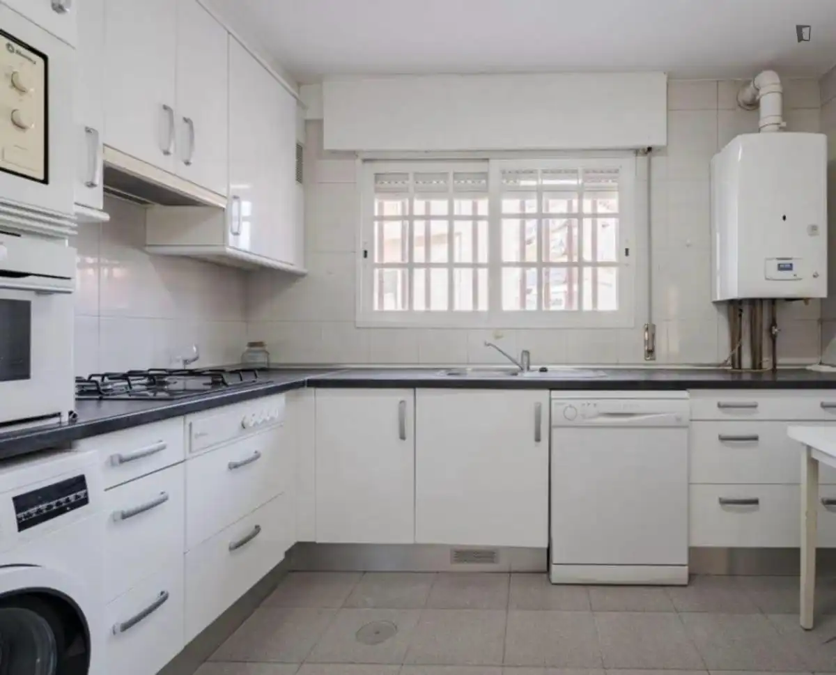 Kitchen of Houses for rent in Sevilla  with Heating, Furnished and Oven