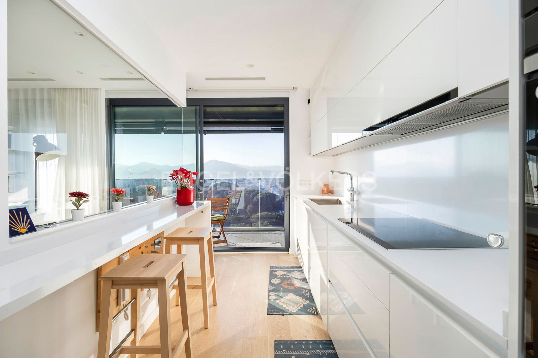 Cuina de Apartament en venda en Sant Joan Despí amb Aire condicionat, Calefacció i Parquet