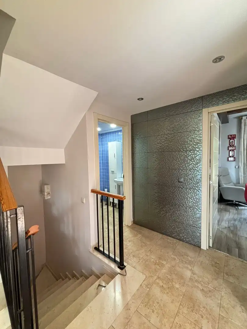 Baño de Casa adosada en venta en Alhaurín de la Torre con Aire acondicionado, Calefacción y Jardín privado