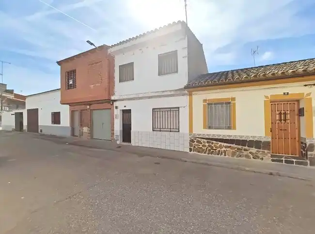 Vista exterior de Casa adosada en venta en Malpica de Tajo