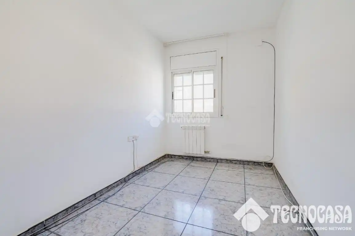 Casa pareada con terraza en venta en Sant Vicenç Dels Horts, imagen 16