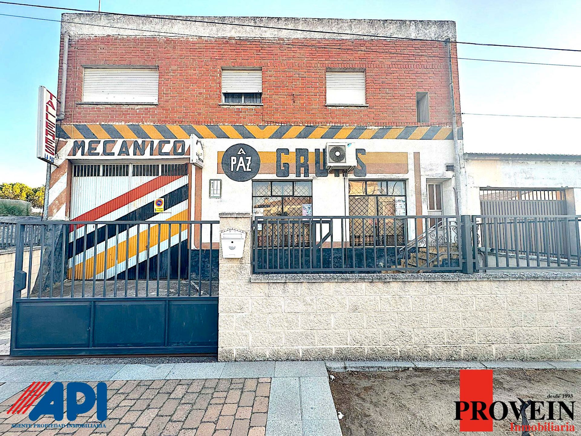Vista exterior de Edificio en venta en Santa Cruz del Retamar