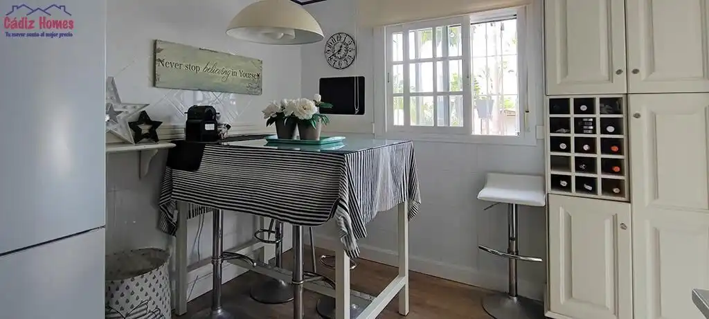 Dining room of Houses for sale in Chiclana de la Frontera  with Air Conditioner, Heating and Private garden