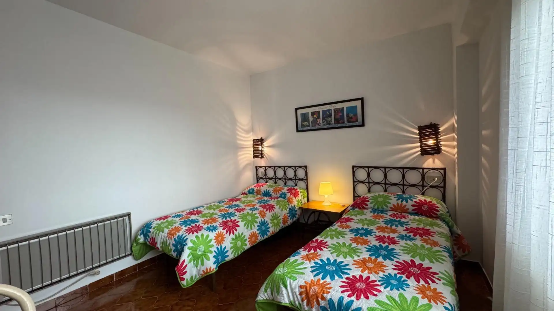 Schlafzimmer von Wohnungen zum Verkauf in Castell d'Aro, Platja d'Aro i s'Agaró mit Klimaanlage, Terrasse und Möbliert