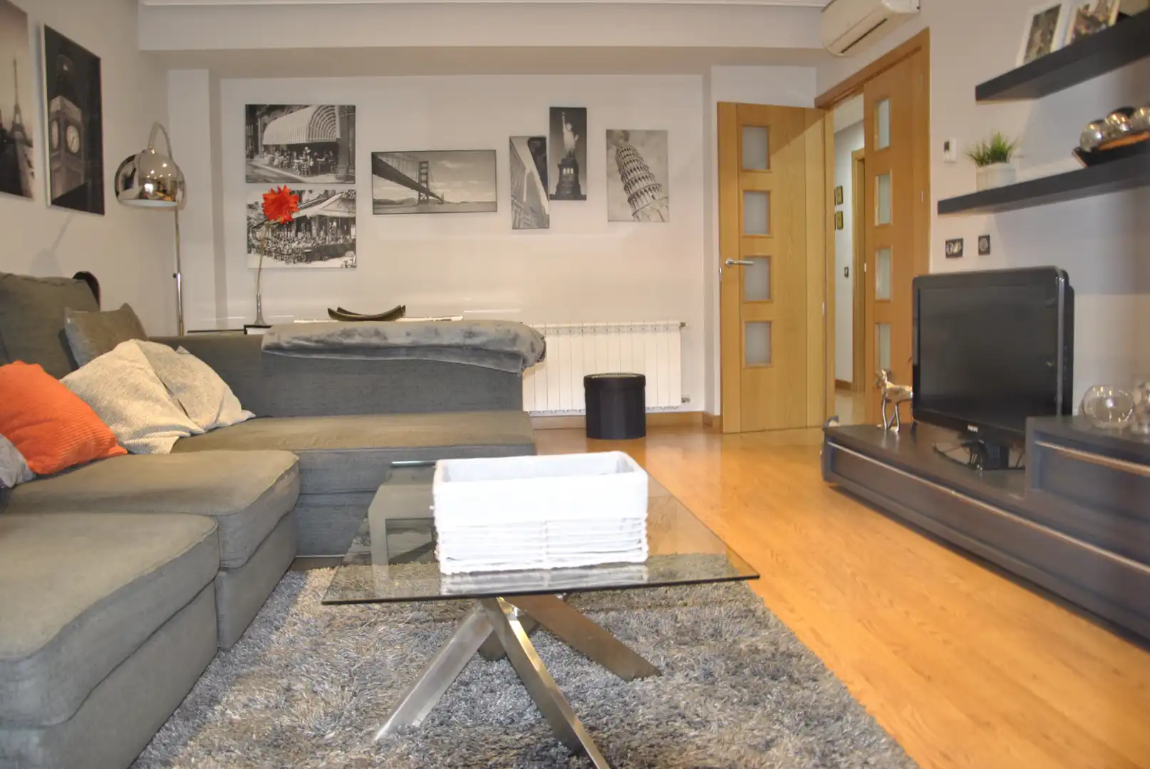 Sala de estar de Piso de alquiler en Plasencia con Aire acondicionado, Calefacción y Jardín privado