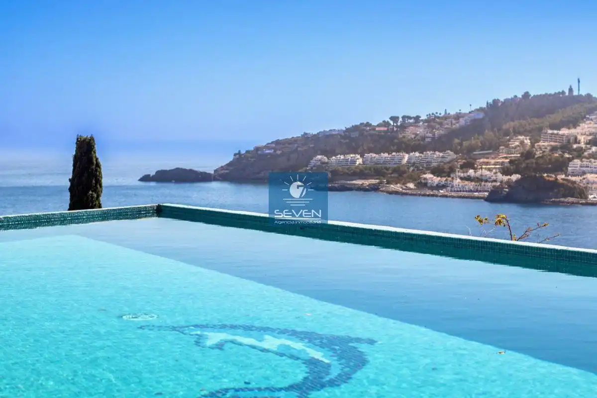 Villa con piscina in vendita a Cotobro, imagen 2