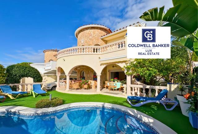 Casa-chalet en Venta en N/A en Requesens