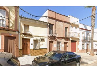 Casa en venta en Mairena del Alcor