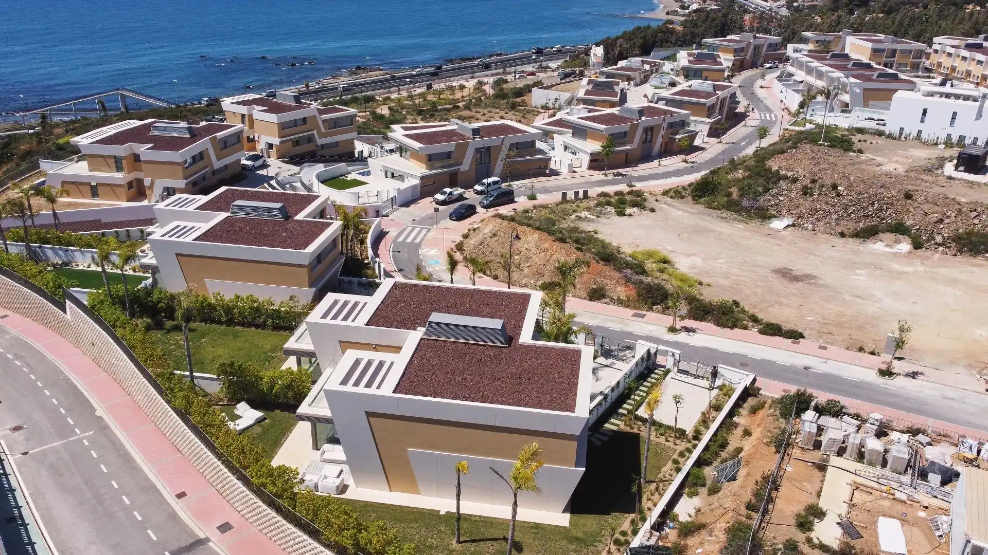 Casa adosada en venta en El Faro de Calaburra - Chaparral