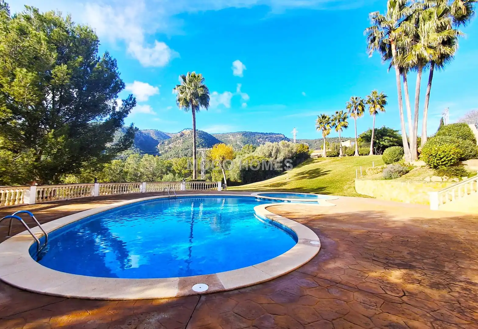 Vista exterior de Casa adosada en venta en  Palma de Mallorca con Aire acondicionado, Calefacción y Terraza