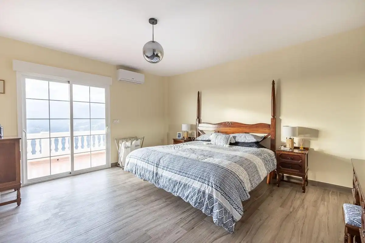 Habitación de Casa o chalet en venta en Jete con Aire acondicionado, Calefacción y Jardín privado
