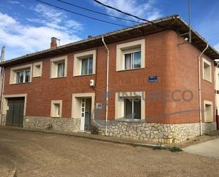 Vista exterior de Casa o xalet en venda en Gusendos de los Oteros amb Terrassa