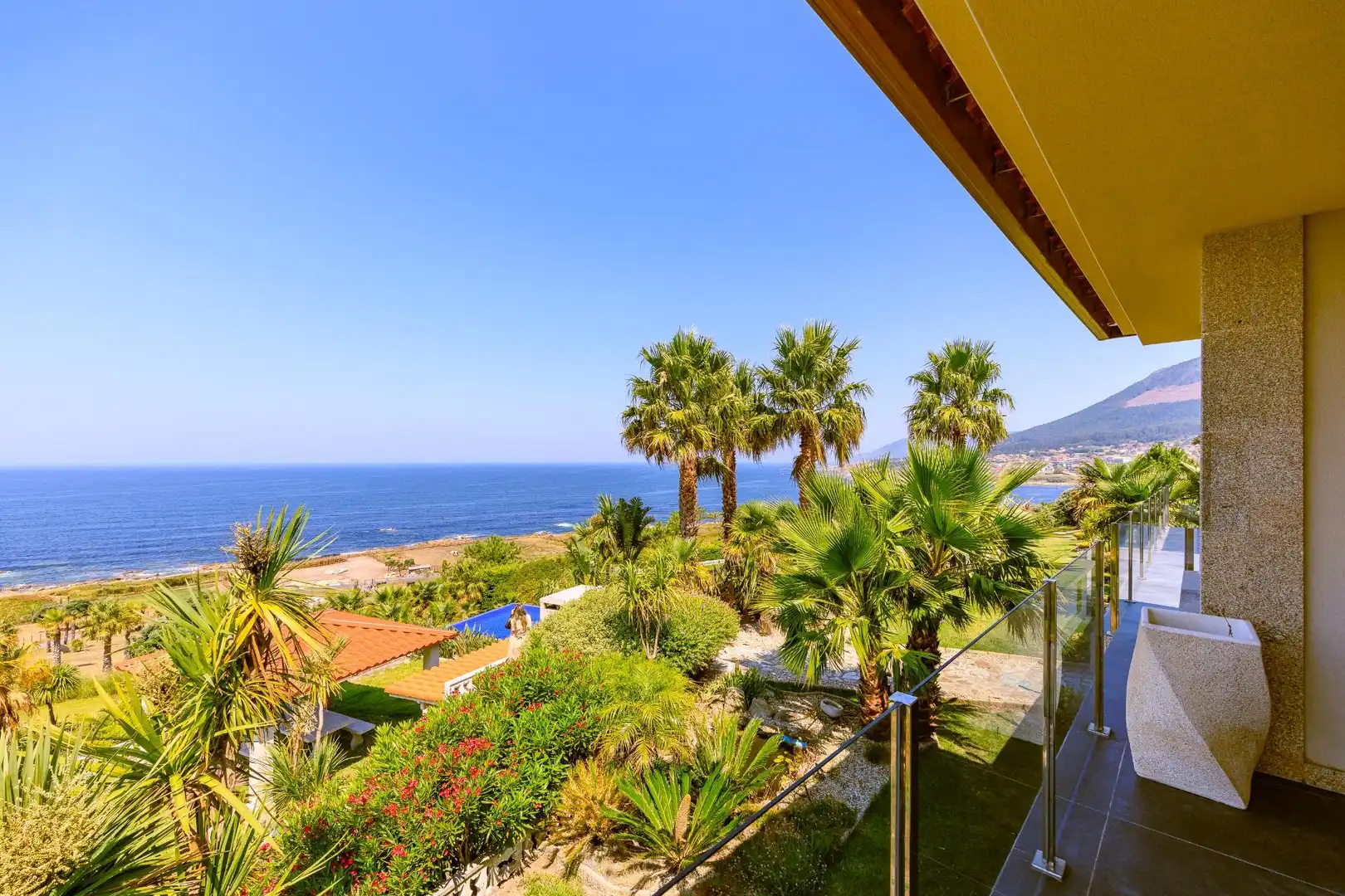 Terrace of Houses for sale in Oia  with Air Conditioner, Heating and Private garden