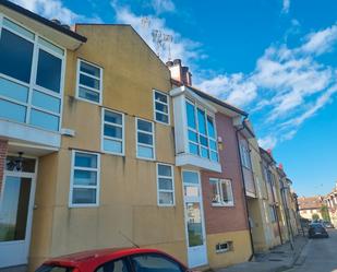 Exterior view of Single-family semi-detached for sale in Burgos Capital  with Heating, Terrace and Storage room