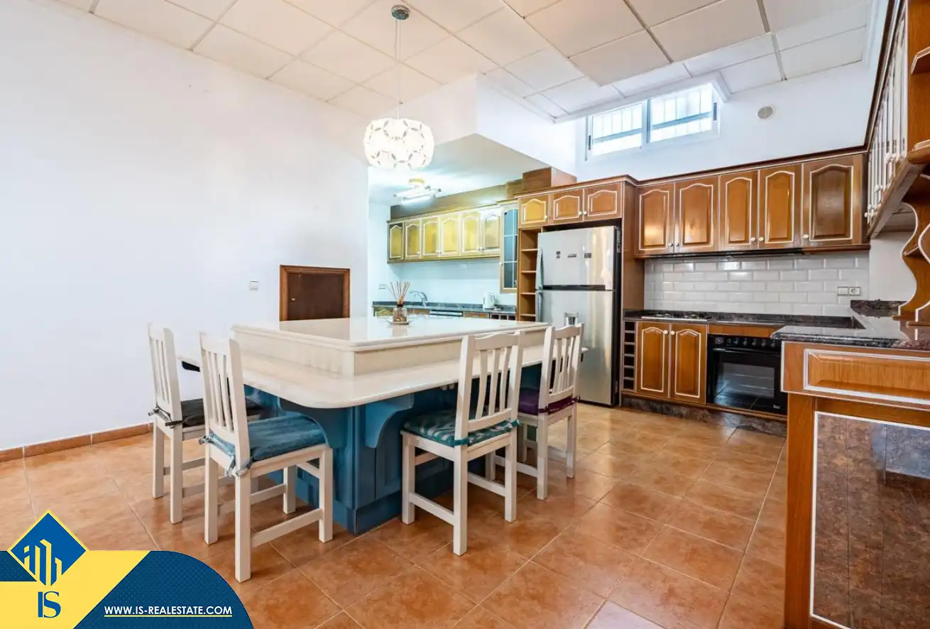 Villa con piscina in vendita a Playa de los Locos, imagen 5