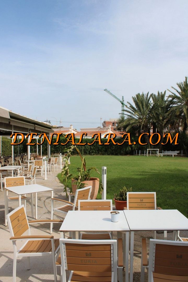 Geschaftsraum miete in Dénia mit Klimaanlage, Heizung und Terrasse
