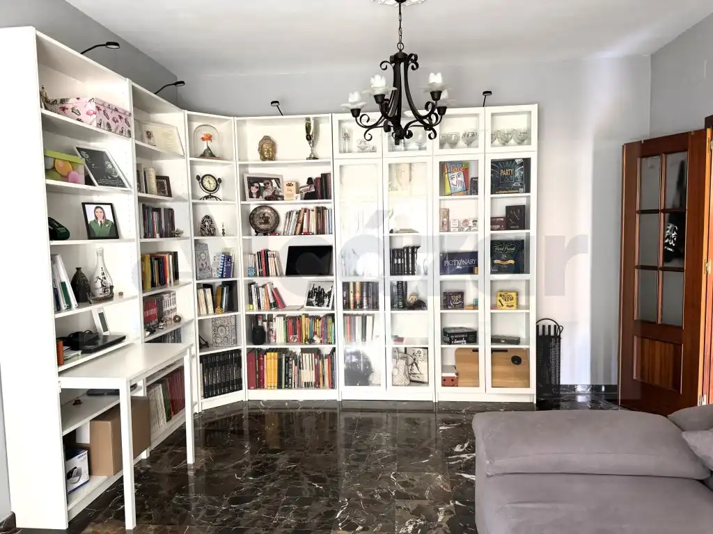 Sala de estar de Casa adosada en venta en Mairena del Alcor con Aire acondicionado y Terraza