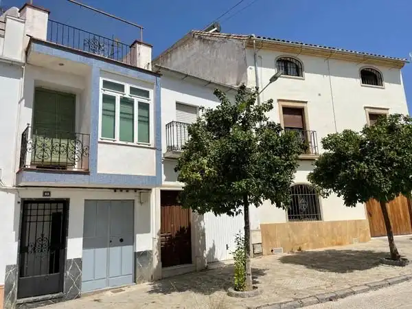 Haus zum Verkauf in Plaza de Munda