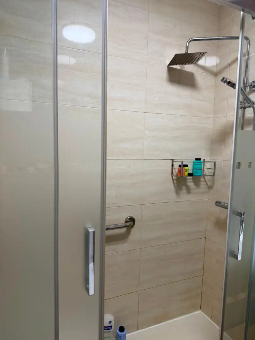 Baño de Piso en venta en Barakaldo  con Calefacción, Parquet y Amueblado