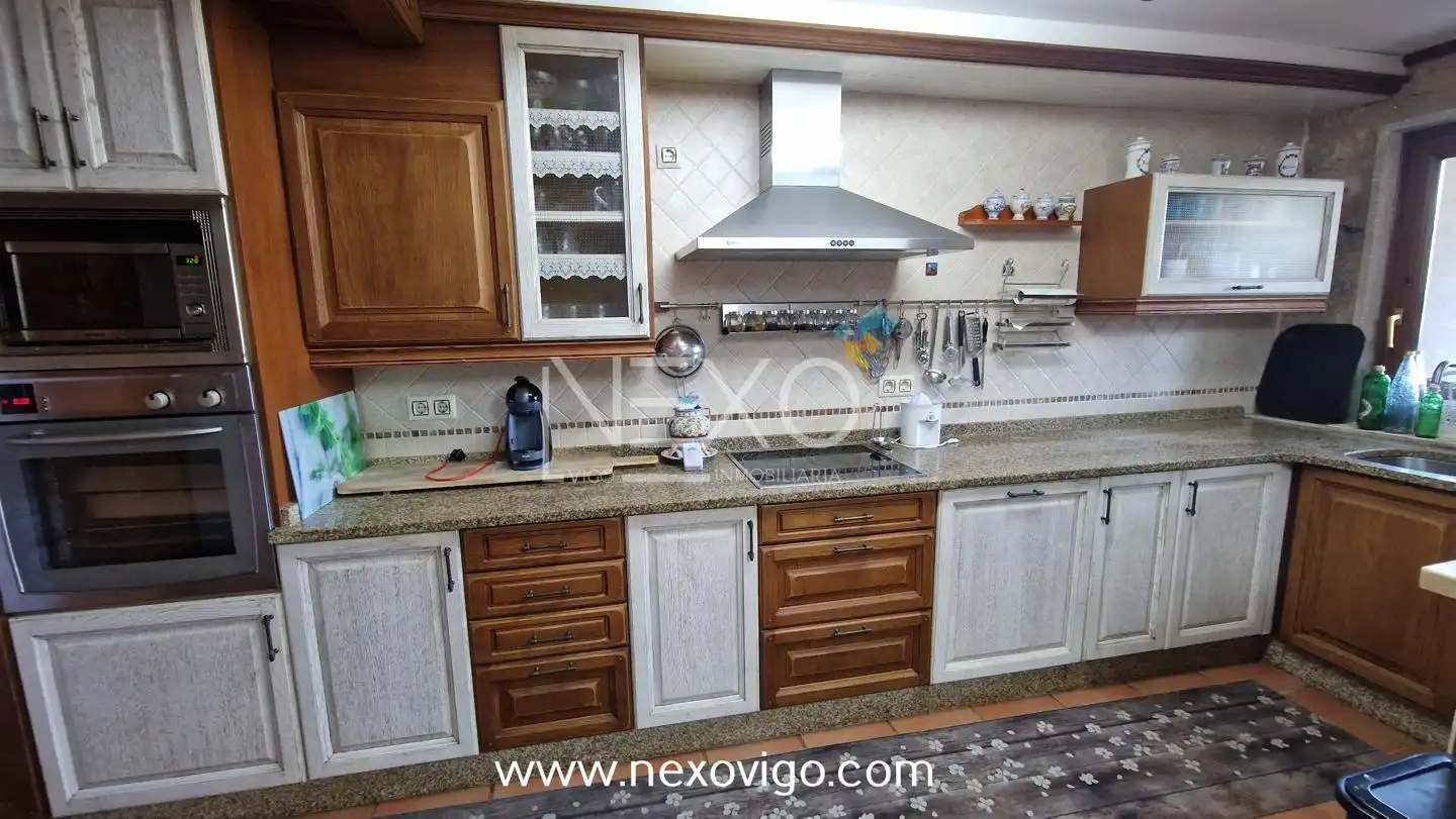 Küche von Haus oder Chalet zum Verkauf in Mondariz mit Heizung, Privatgarten und Terrasse