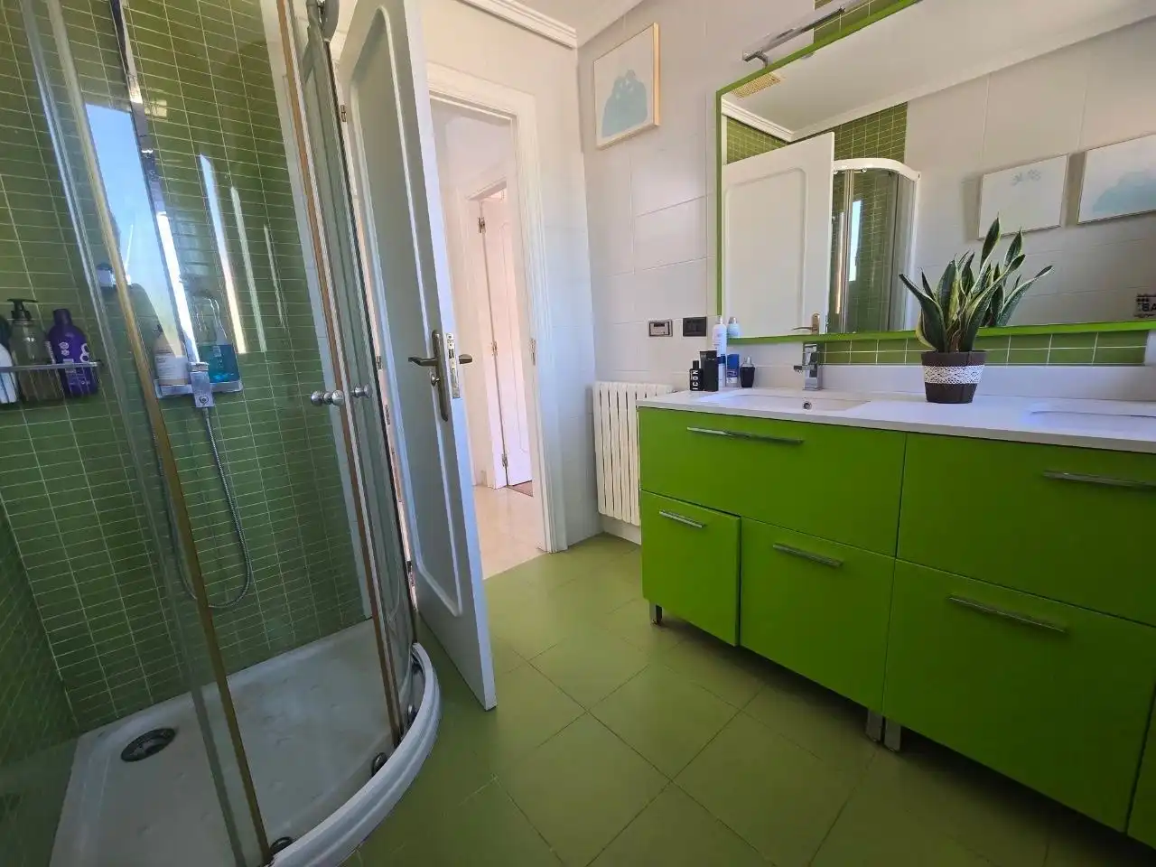 Baño de Casa o chalet en venta en  Logroño con Calefacción, Jardín privado y Terraza