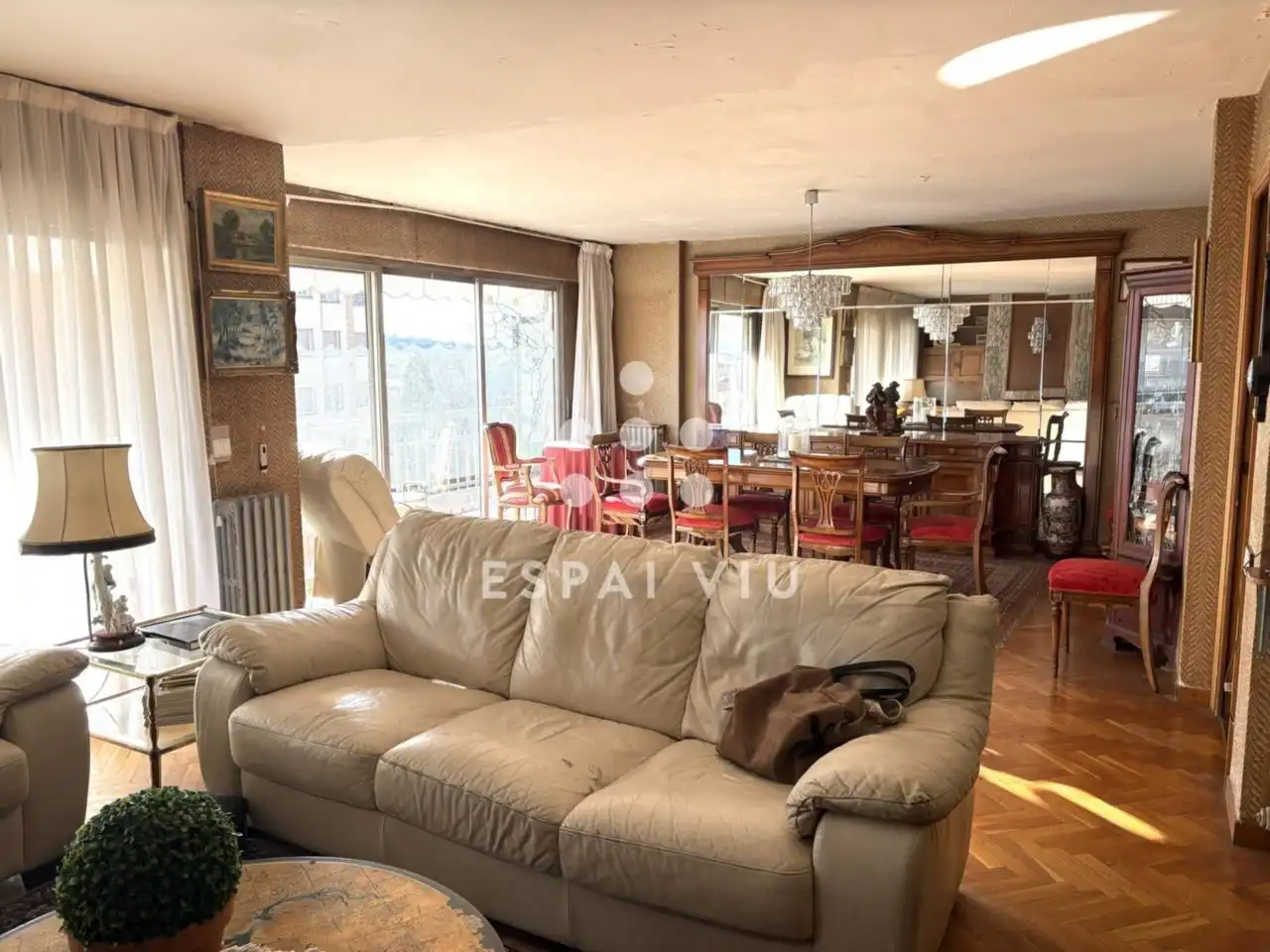 Sala d'estar de Pis en venda en Terrassa amb Calefacció, Parquet i Terrassa