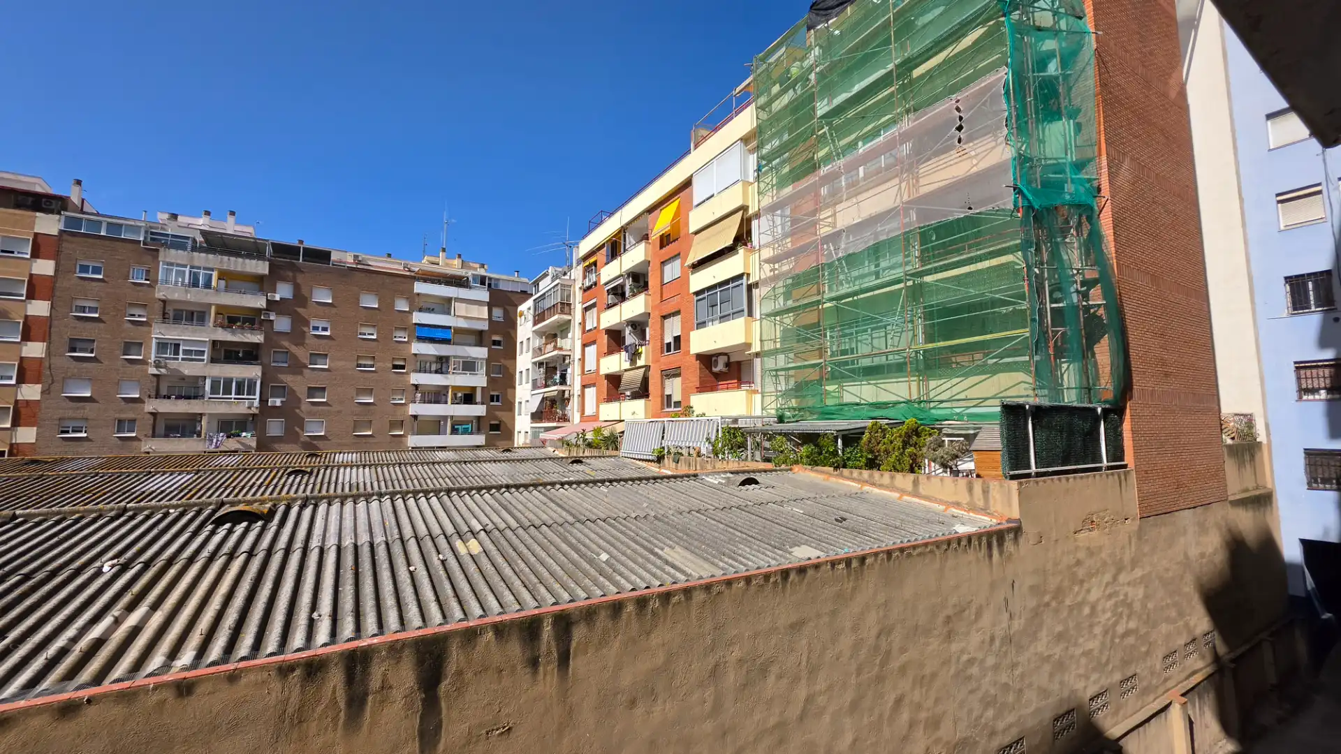 Außenansicht von Wohnung zum Verkauf in Tarragona mit Klimaanlage, Heizung und Terrasse