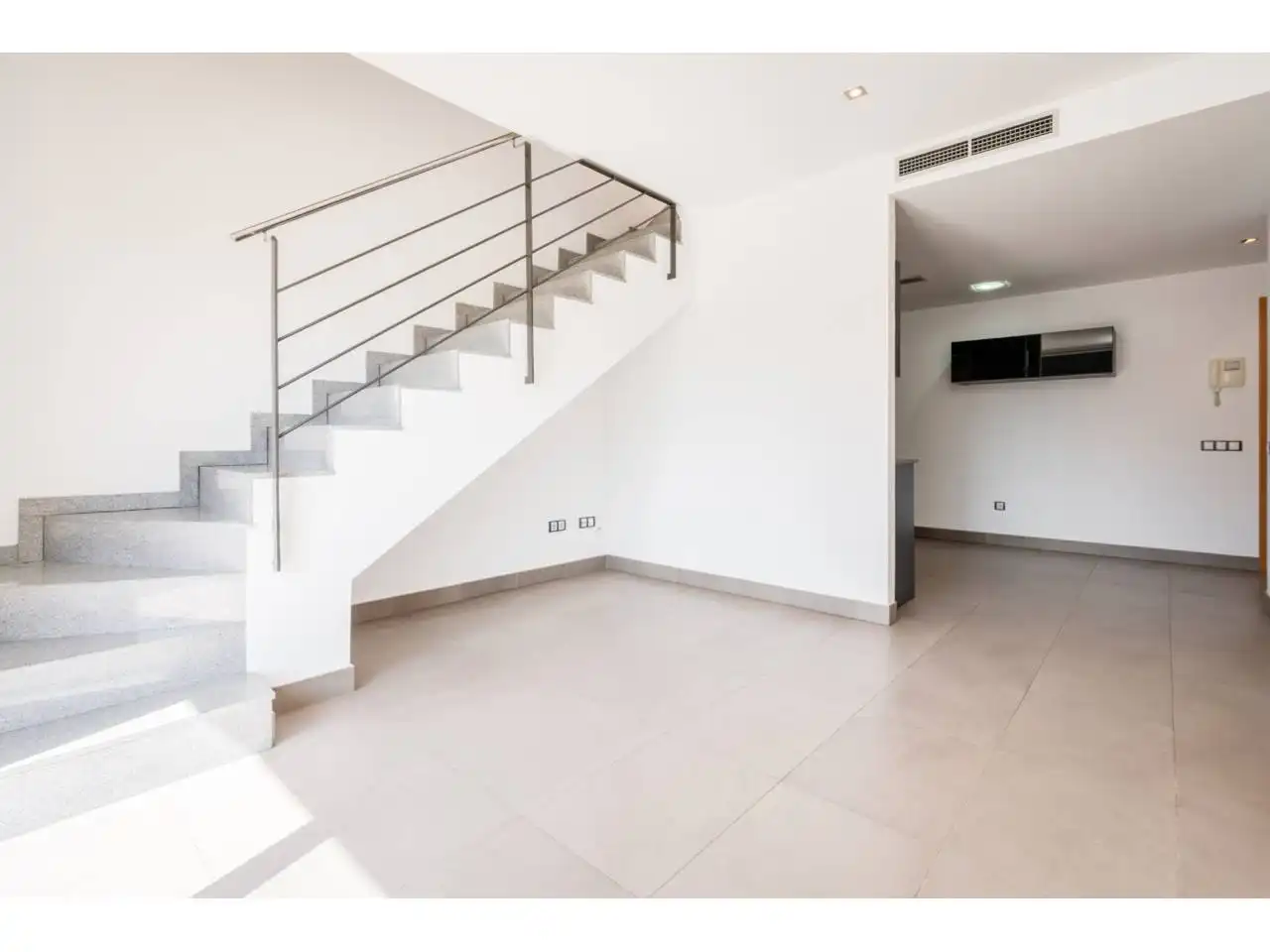 Duplexes for sale in Terrassa  with Air Conditioner, Heating and Terrace