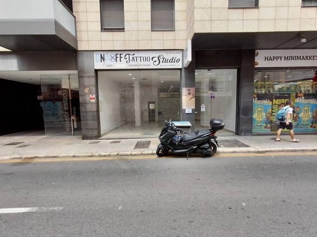 Local comercial en Alquiler en Plaça de Toros
