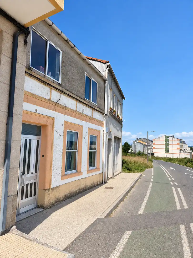 Terraced house with garden for sale in A Piringalla - Albeiros - Garabolos